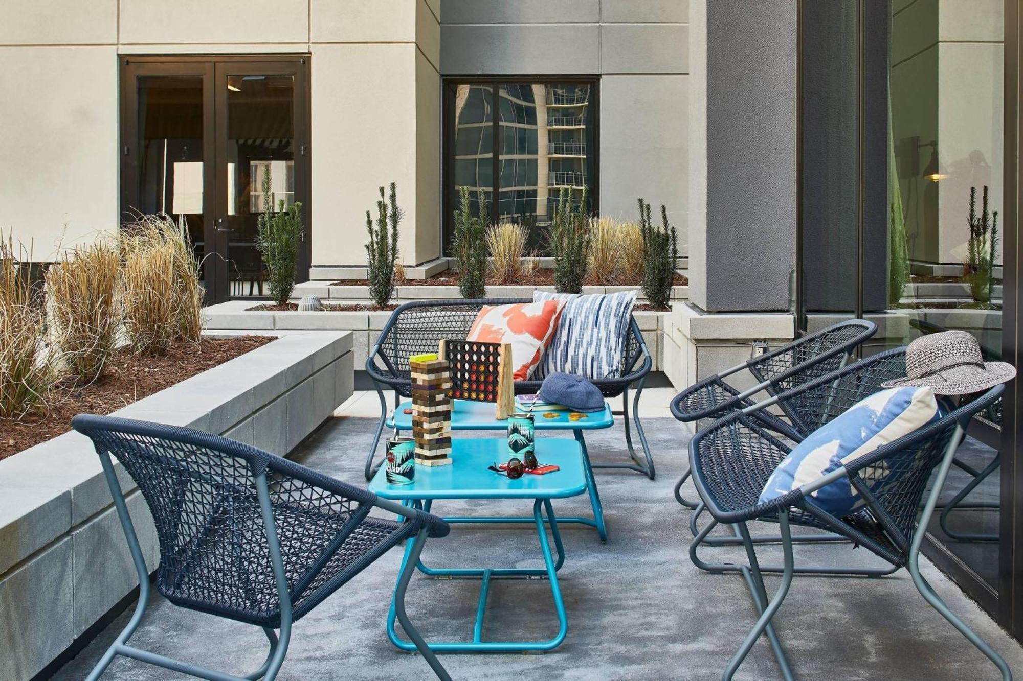 Moxy Atlanta Midtown Hotel Exterior photo